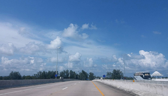 1.Phuket Airport to Khaolak Start 1200 baht Per way